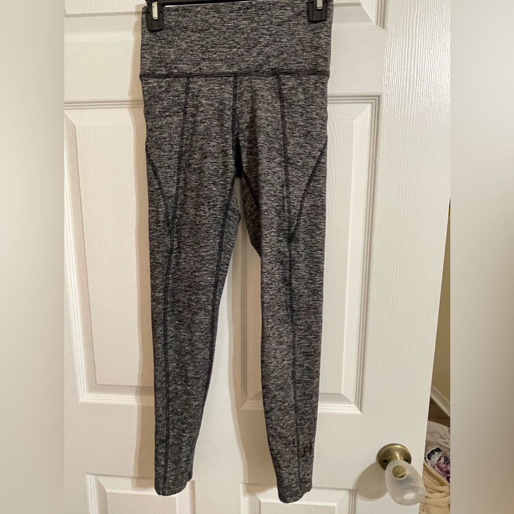 S pink workout leggings